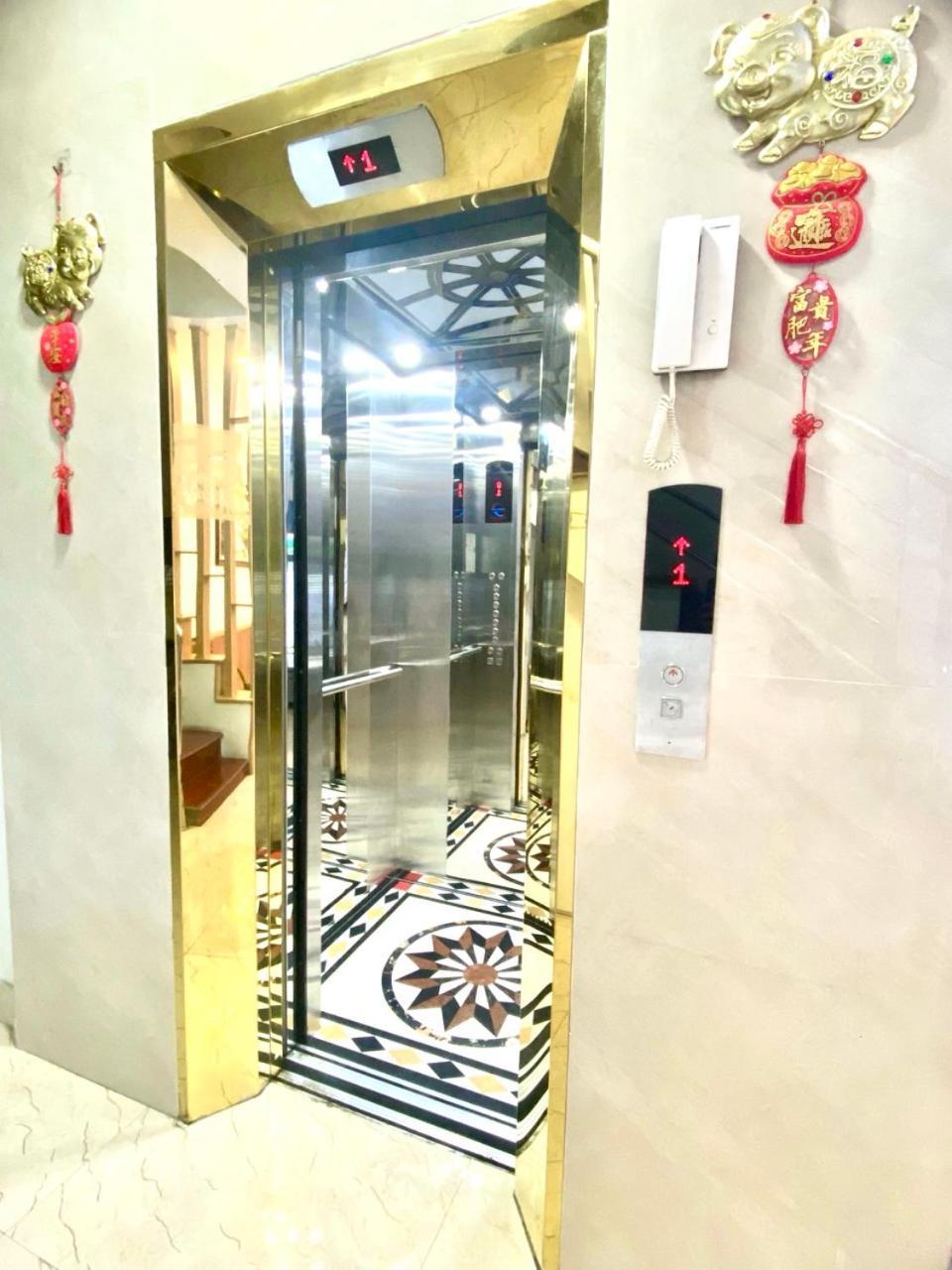 Blue Rose Hotel Ha Long Exteriör bild