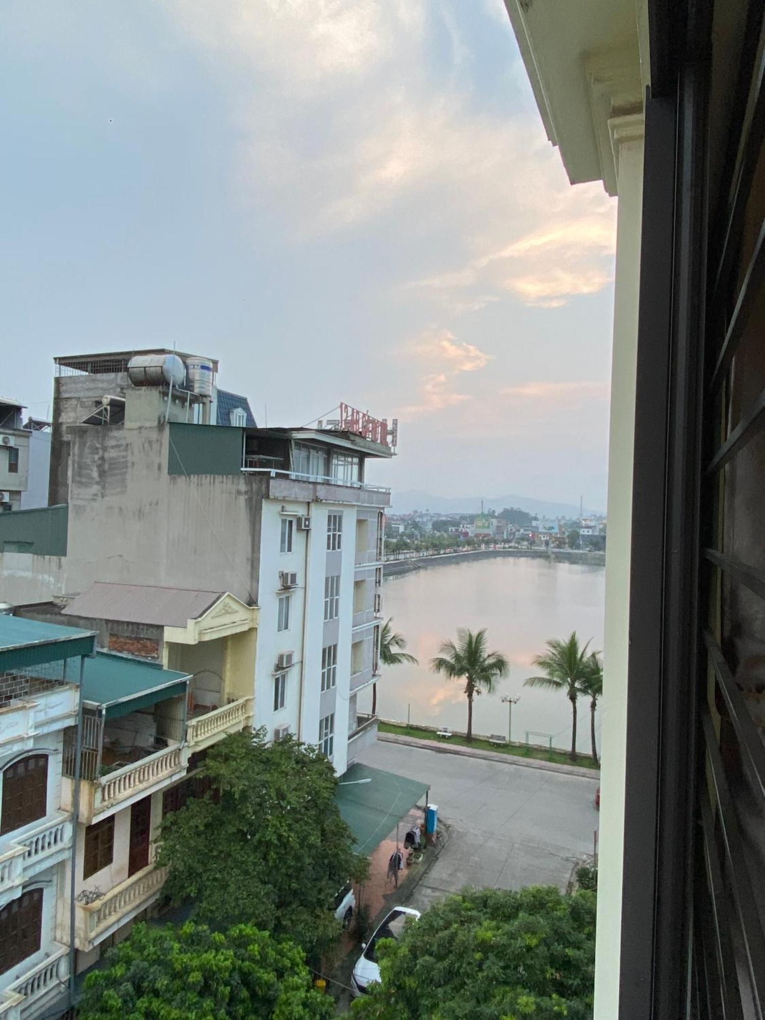 Blue Rose Hotel Ha Long Exteriör bild